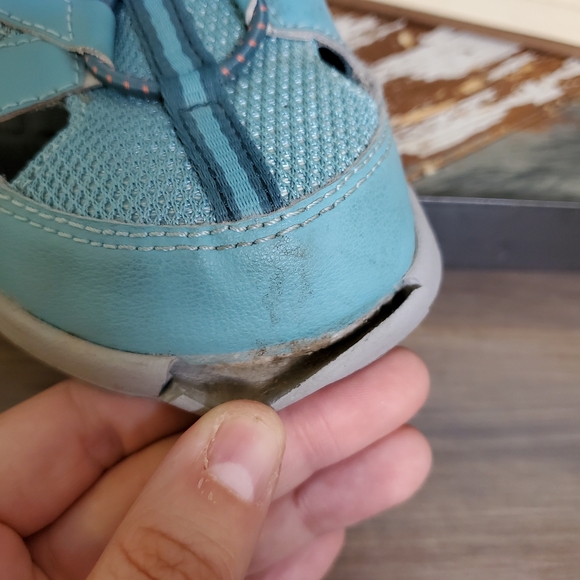 Columbia Techsun Wave Sandals *Flaw* Play Condition Waterproof Kids size 13 - Picture 2 of 11